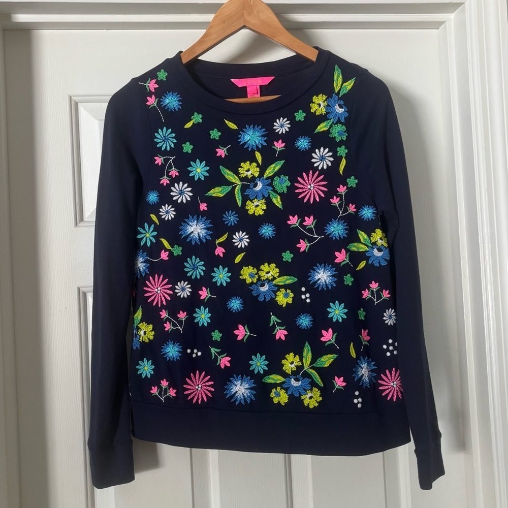 Lilly Pulitzer Rami Navy Embroidered Floral Sweatshirt Size S Cotton *Small Flaw